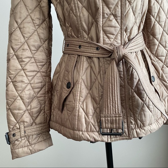 Burberry Quilted Mid-Length Trench with Hood - Picture 6 of 12